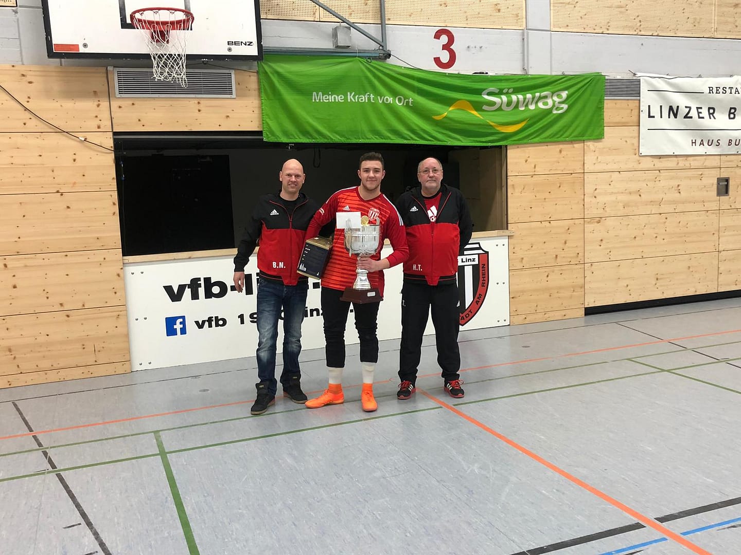 Süwag Hallencup 2019 - Seniorenturnier - 1. Platz VfB Linz