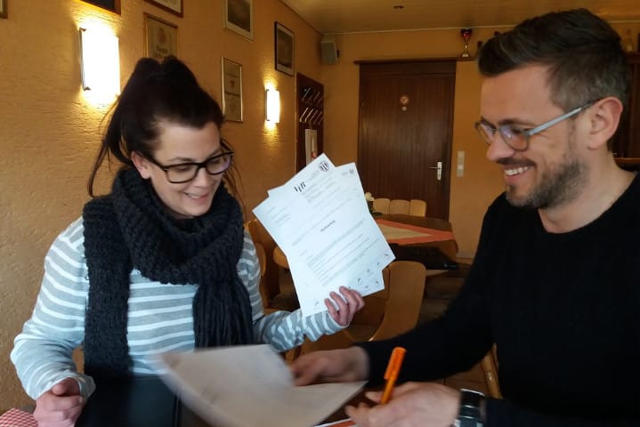 Unterschrift Pachtvertrag Gaststätte Kaiserberg